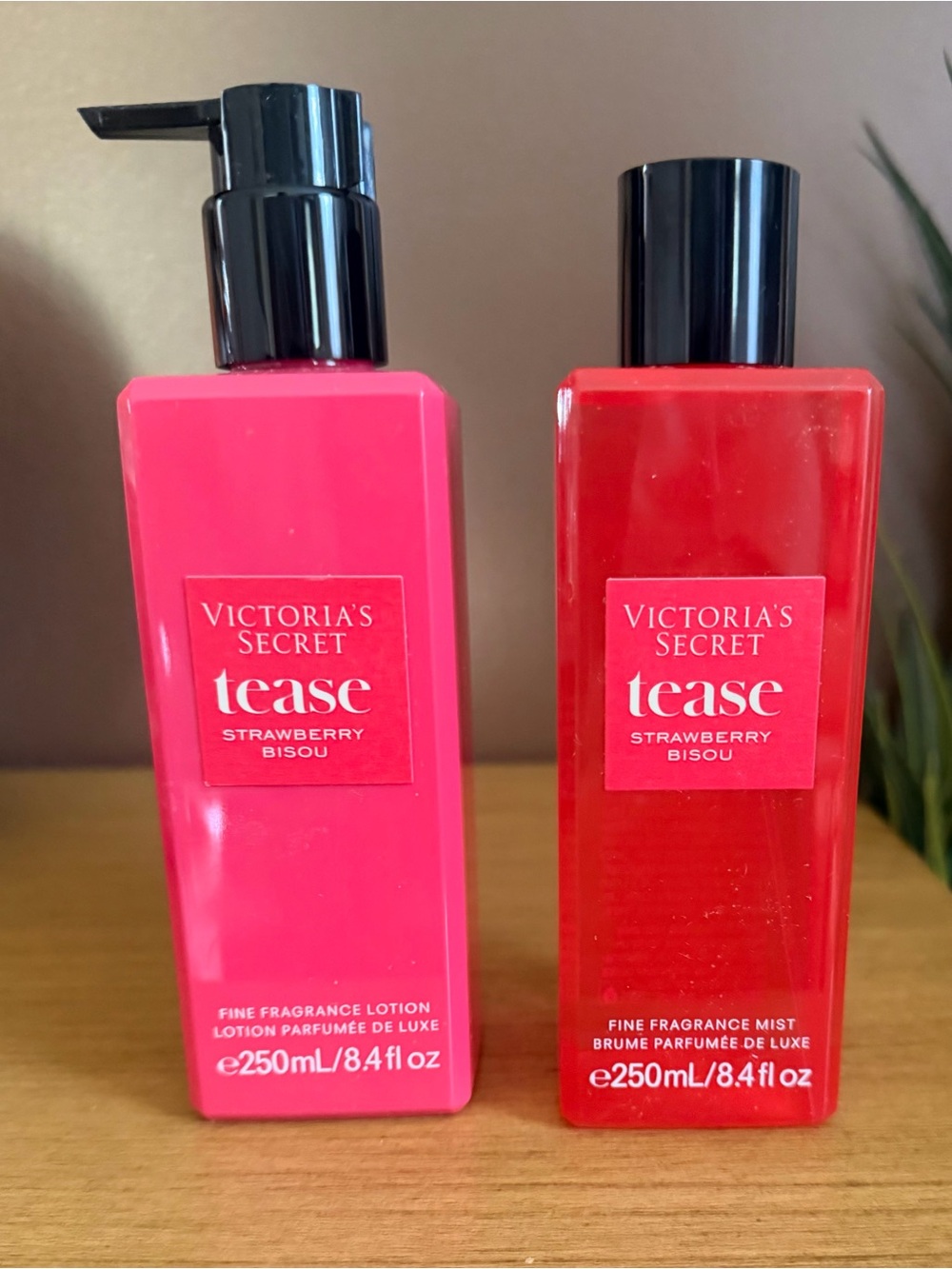 Victoria's Secret Tease Strawberry Bisou Body Lotion & Mist Set